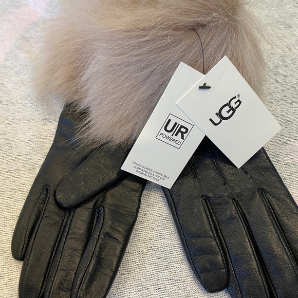 1 PAIR LEFT!  BNWT Ugg Leather Gloves w/Fur-Size Medium - Picture 4 of 12